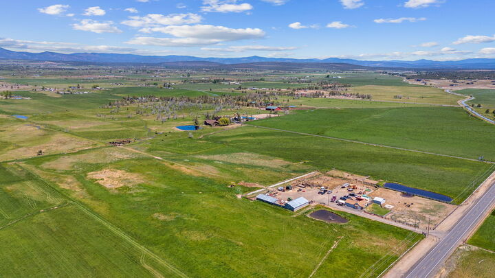 Property Photo: 13501 SW Riggs Road OR 97753