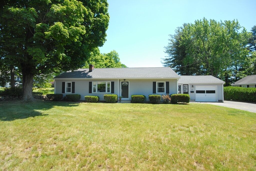 Property Photo: 805 Old Connecticut Path MA 01701