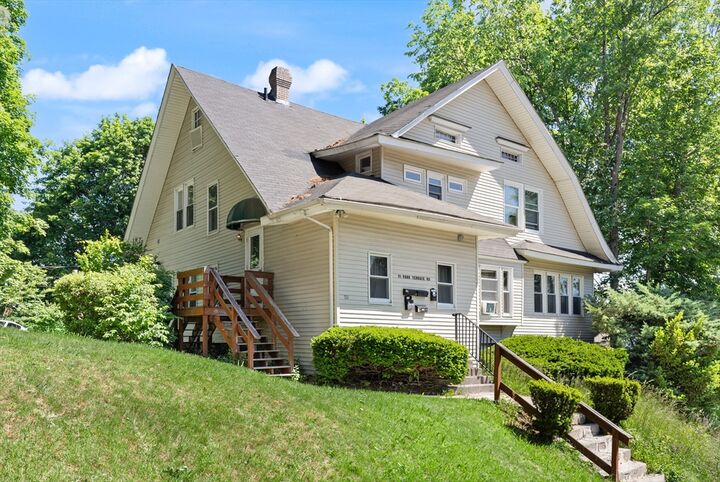 Property Photo:  71 Park Terrace Rd 5  MA 01604 