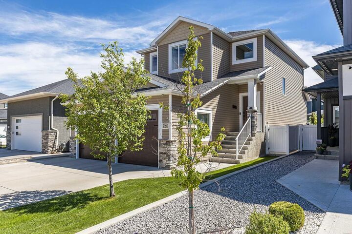 Property Photo: 597 Somerside View SE AB T1B 0R1