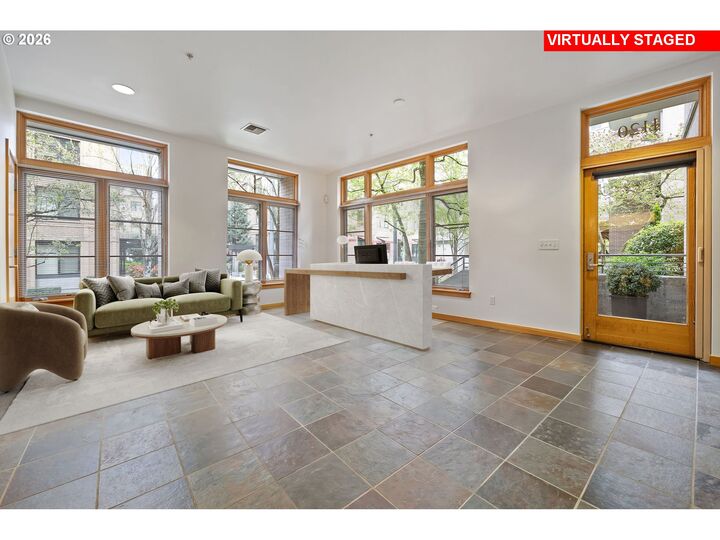 Property Photo:  1120 NW Northrup St 102  OR 97209 