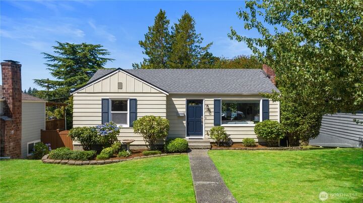 Property Photo: 5833 57th Avenue NE WA 98105