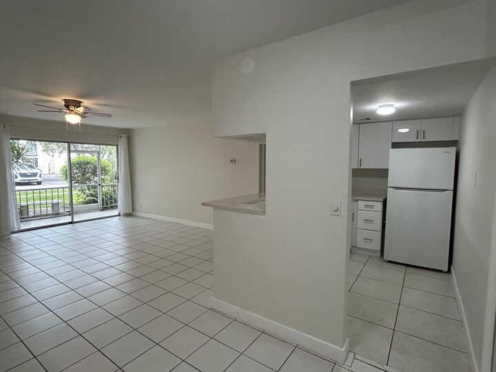 Property Photo:  620 NW 13th Street 15  FL 33486 