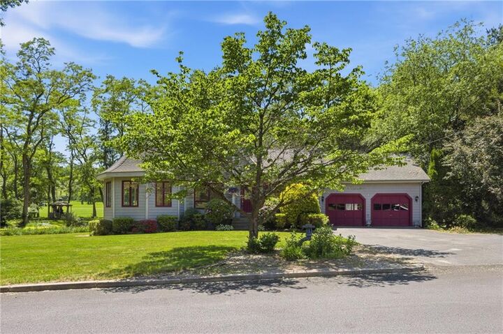 Property Photo:  32 Briarwood Road  RI 02865 