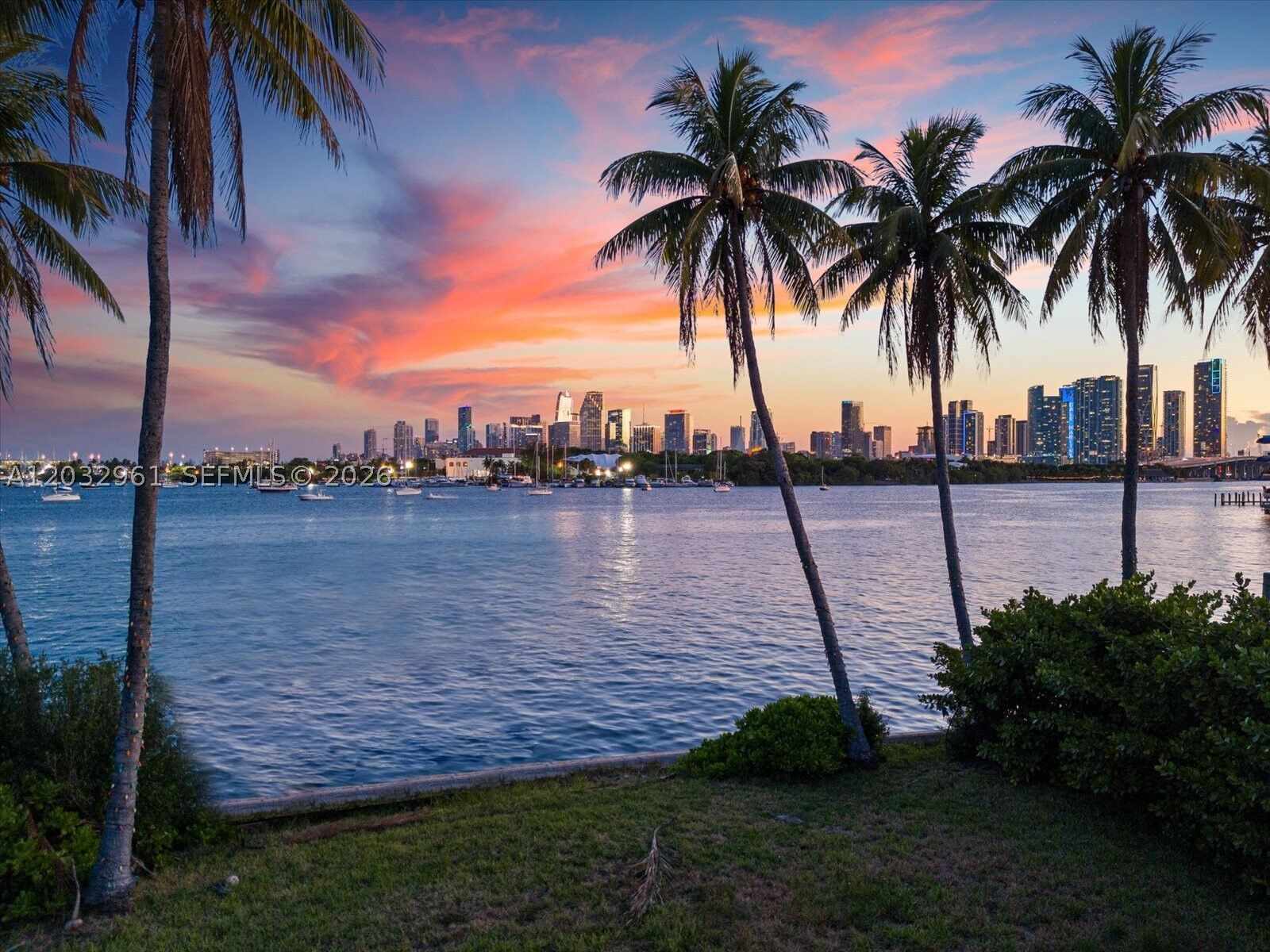 Property Photo:  1228 S Venetian Way  FL 33139 