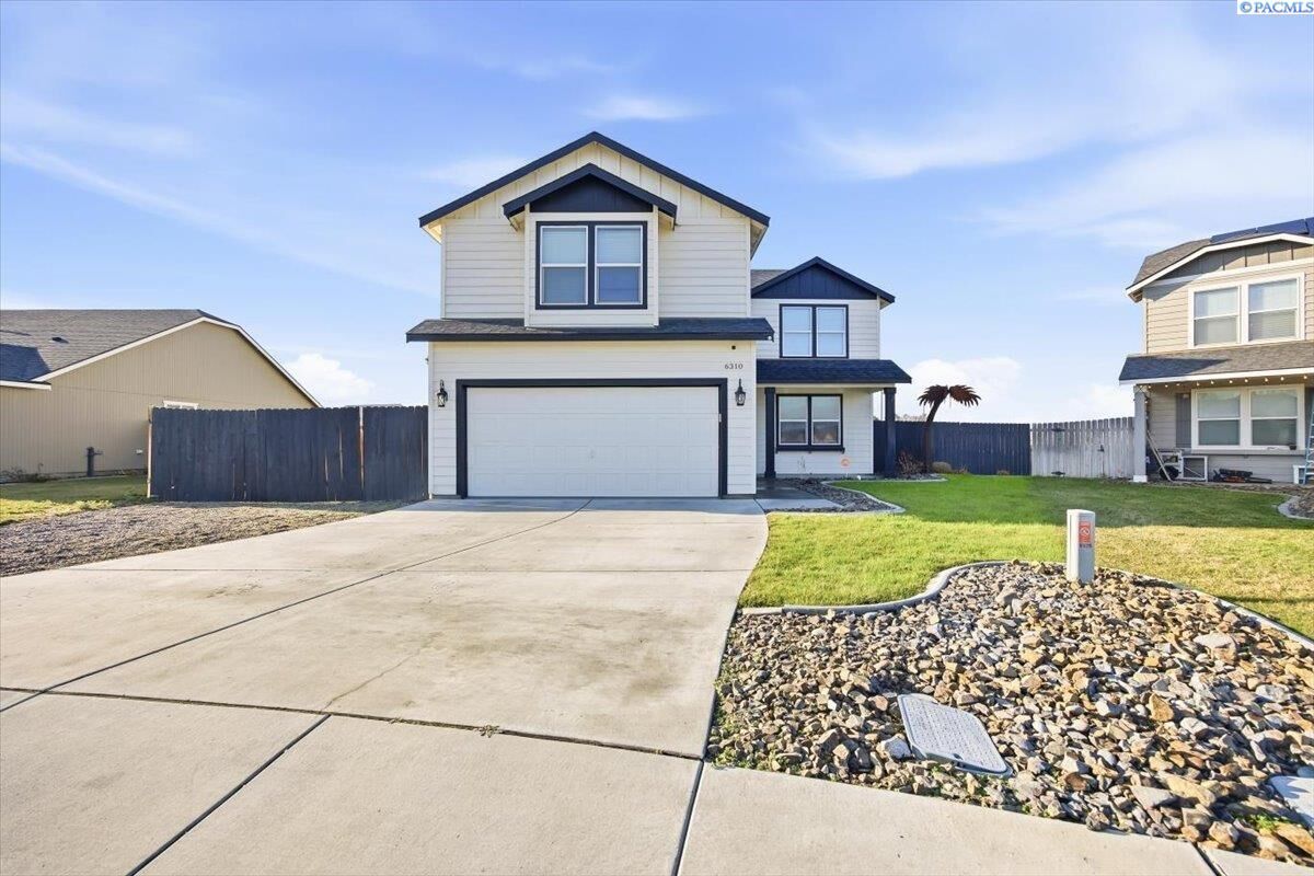 Property Photo:  6310 Maryhill Ln  WA 99301 