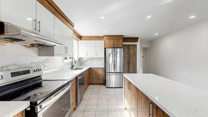 Property Photo: 15 Gainsborough Road ON L6S 1X2