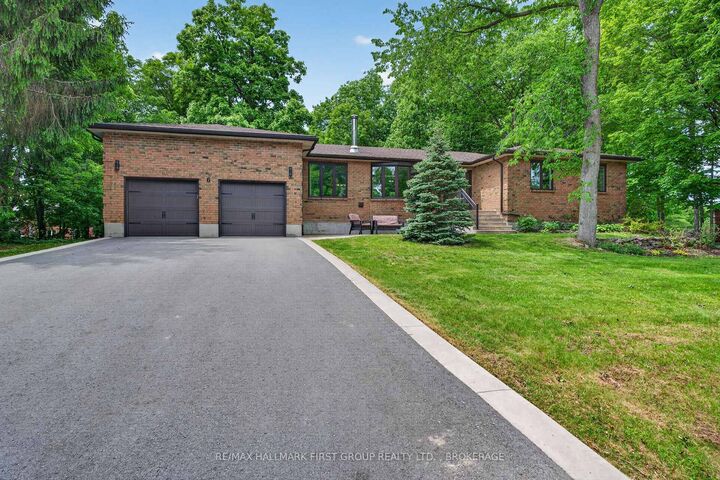 Property Photo: 6 Wilmot Street ON K7L 4V1