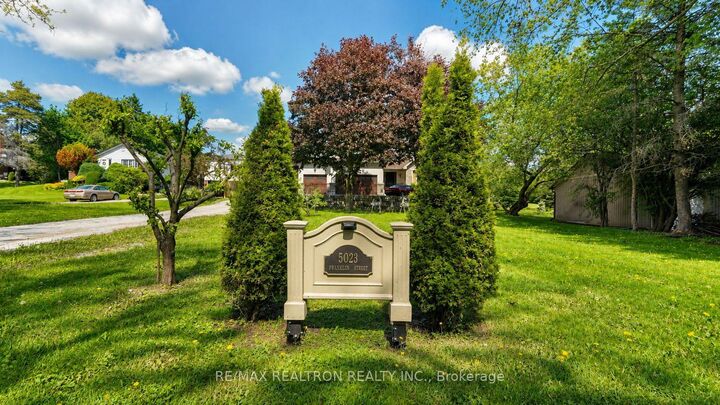Property Photo: 5023 Franklin Street ON L1Y 1B4