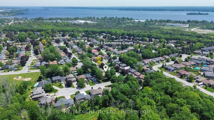 1 Simmons Court — photo 1