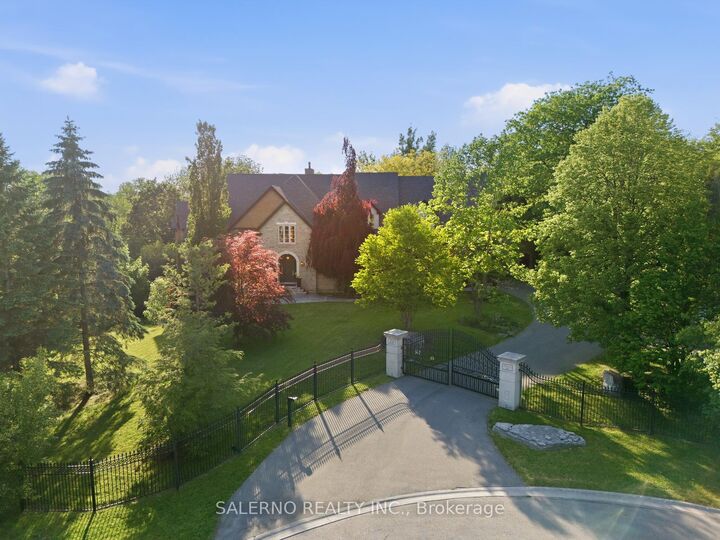 Property Photo: 32 Daleview Court ON L0J 1C0