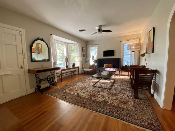 Property Photo: 1707 Newfield Lane TX 78703