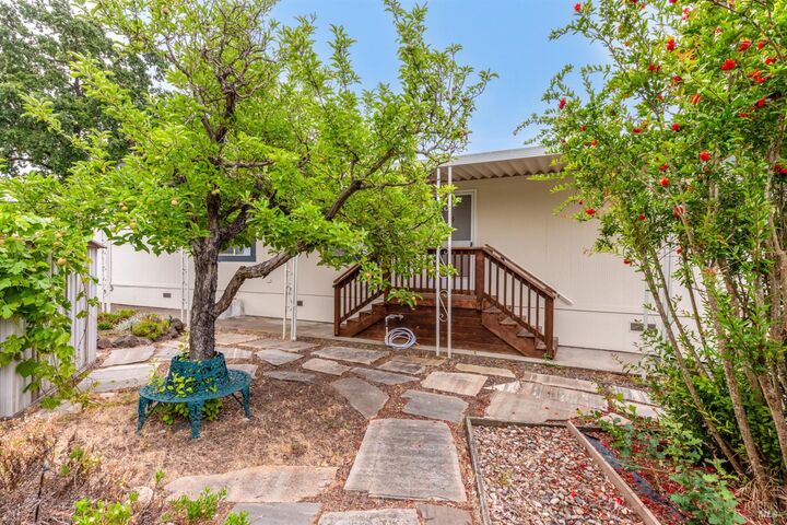 Property Photo: 5754 Lois Avenue CA 95403
