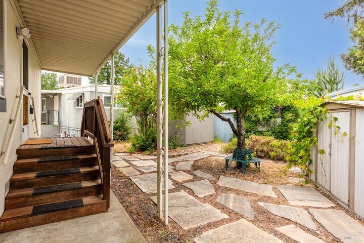 Property Photo:  5754 Lois Avenue  CA 95403 