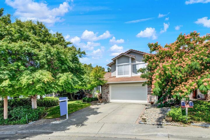 Property Photo: 2469 Bay Hill Circle CA 94534