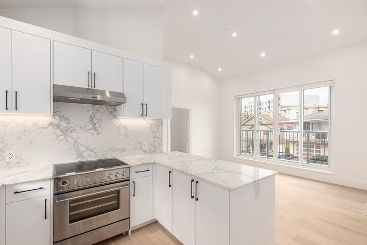 Property Photo: 849 E 19th Avenue BC V5V 1K6