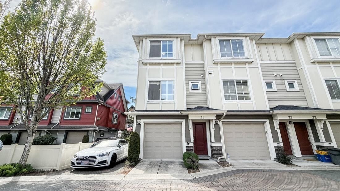 Property Photo: 9811 Ferndale Road 24 BC V6Y 1X4