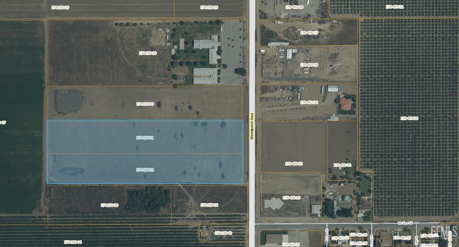 Property Photo: 8724 Weedpatch Highway CA 93241