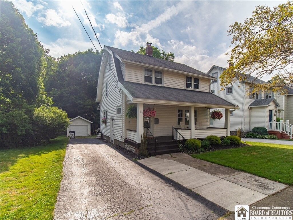 Property Photo:  124 Hotchkiss Street  NY 14701 