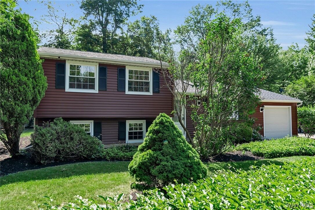 Property Photo: 6893 Brandywine Drive NY 14047