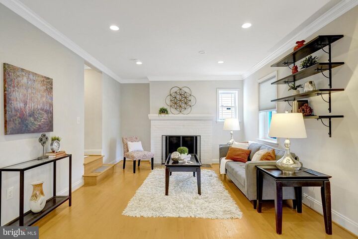 Property Photo: 2249 N Wakefield Street N VA 22207