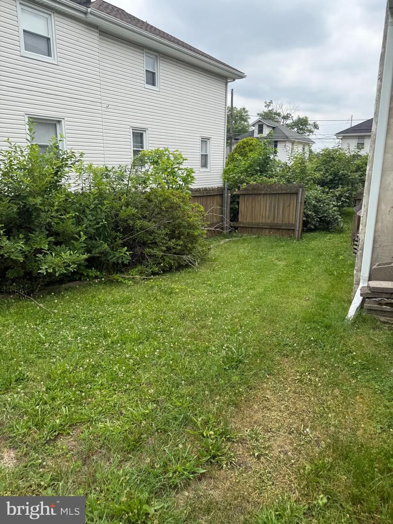 Property Photo:  2240 College Avenue  PA 19020 