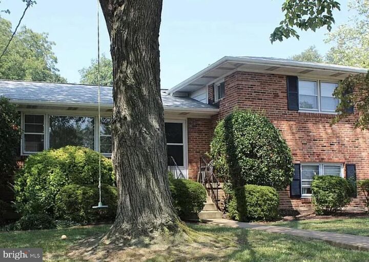 Property Photo: 7100 Tyndale Street VA 22101