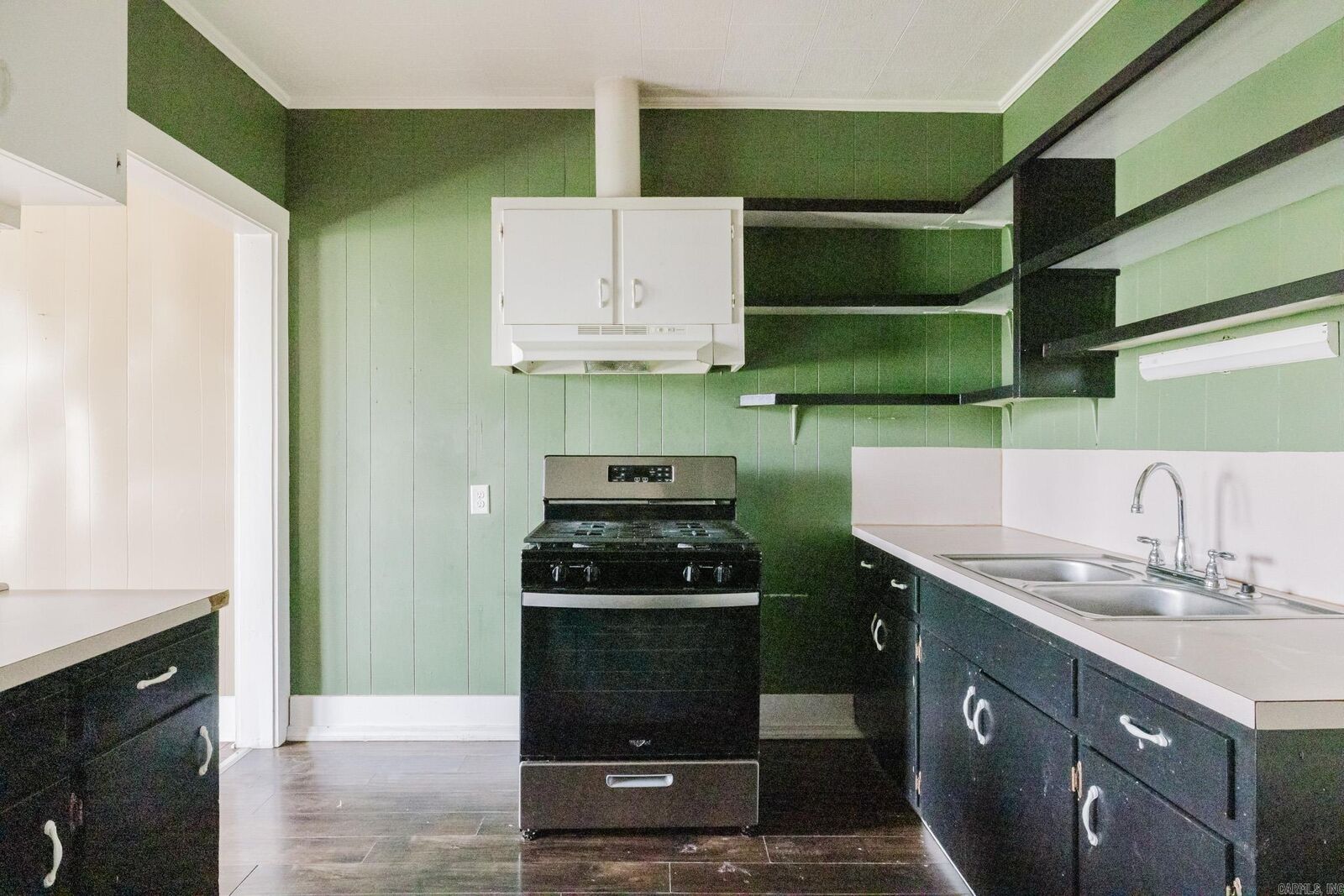 Property Photo:  316 W Conway St  AR 72015 