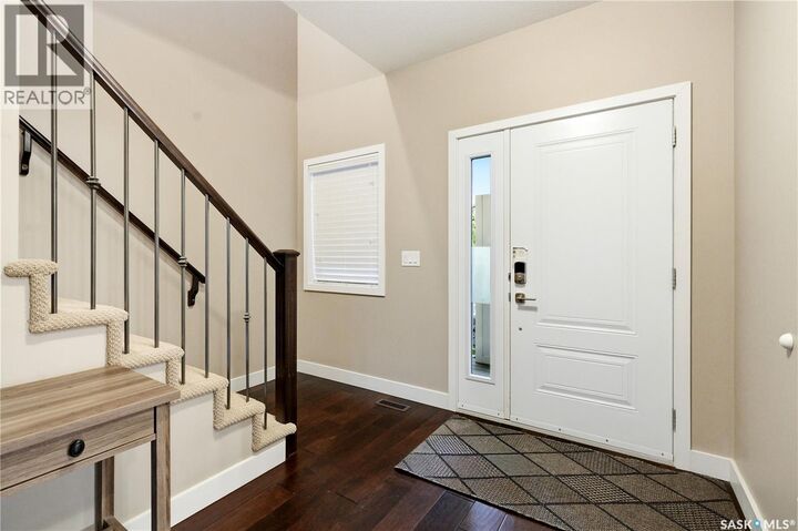 Property Photo:  433 Redwood Crescent  SK S0K 0A1 