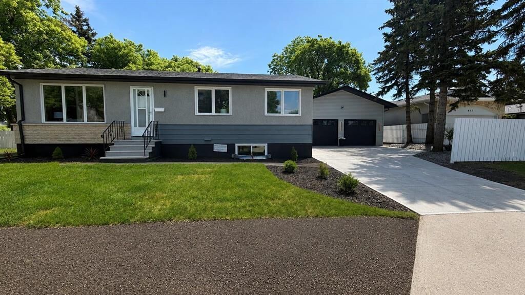 Property Photo: 436 Allard Avenue MB R3K 1T2