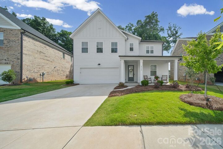 Property Photo:  8114 Franklin Trail Street  NC 28227 