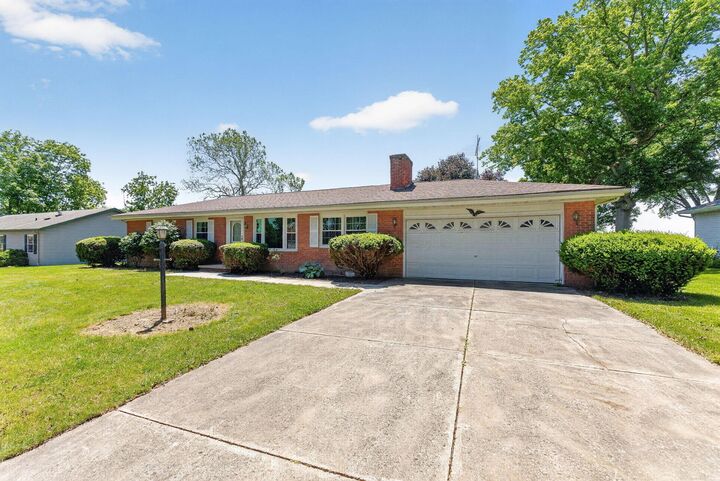 Property Photo: 10669 Betty Lane OH 43344