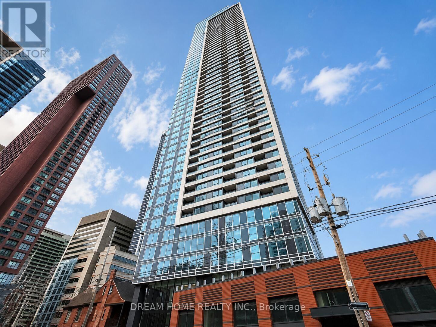 Property Photo:  609 Sherbourne Street 1106  ON M4X 0A4 