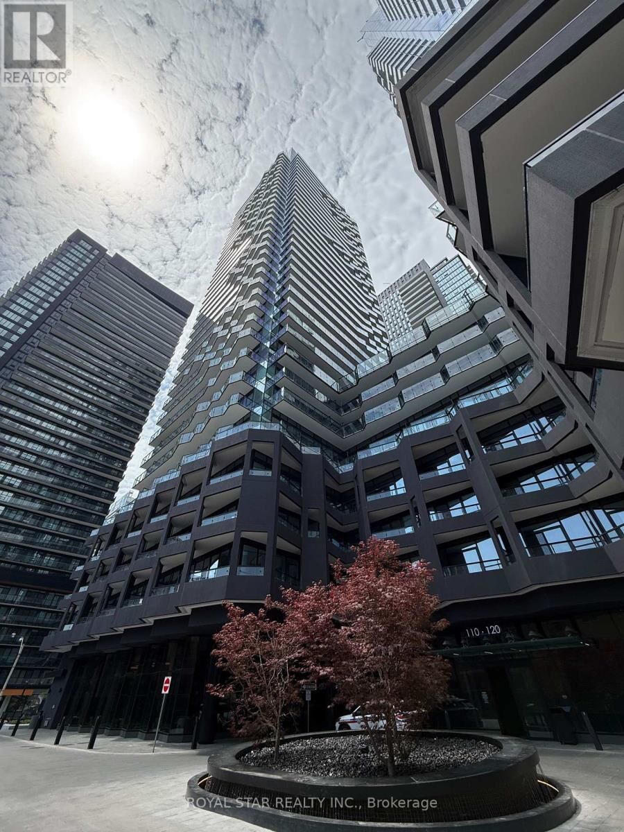 Property Photo:  110 Broadway Avenue 708S  ON M4P 1V7 