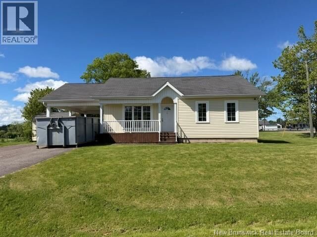 Property Photo:  1 Woodland Avenue  NB E4Z 4X4 