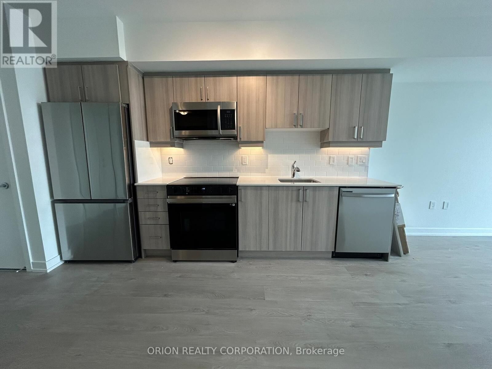 Property Photo:  556 Marlee Avenue 712  ON M6B 0B1 