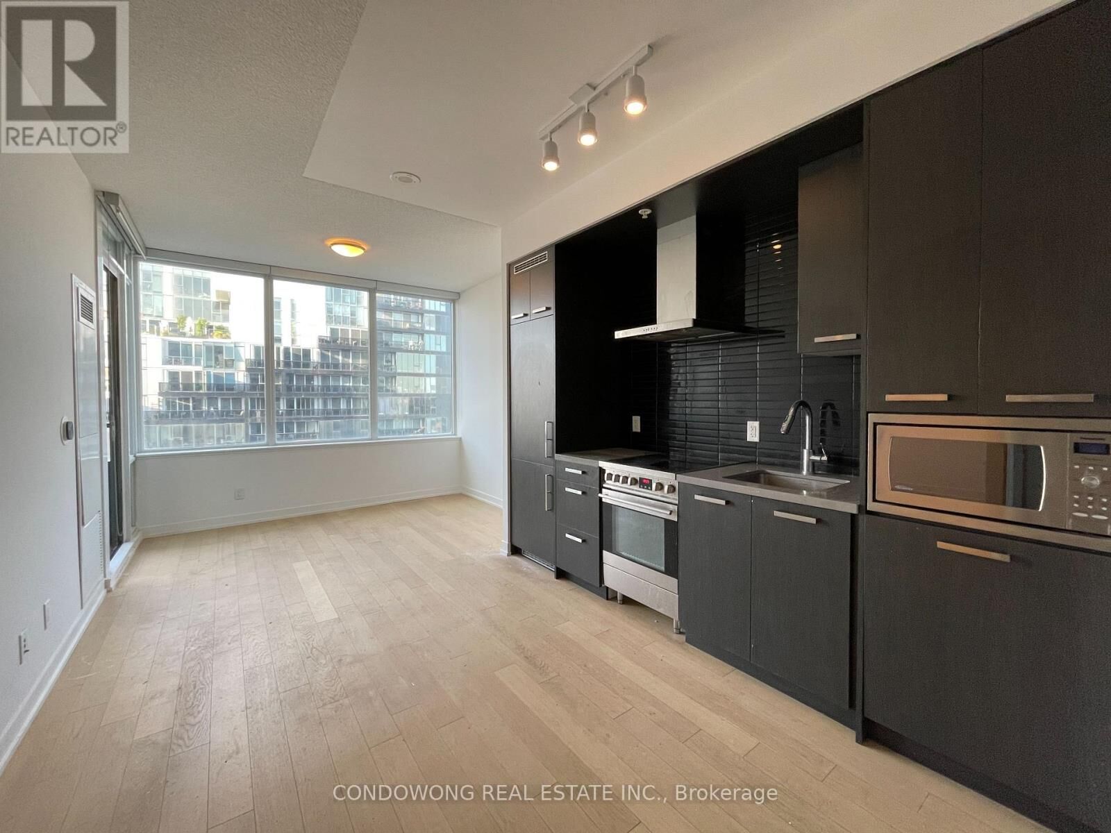 Photo de la propriété:  120 Bayview Avenue N706  ON M5A 0G4 
