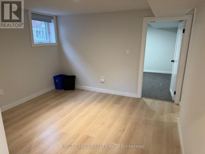 Property Photo:  259 Floyd Avenue Bsmnt  ON M4J 2J4 