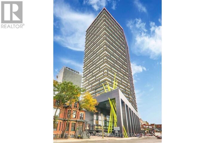 Property Photo:  125 Peter Street 3110  ON M5V 0M2 