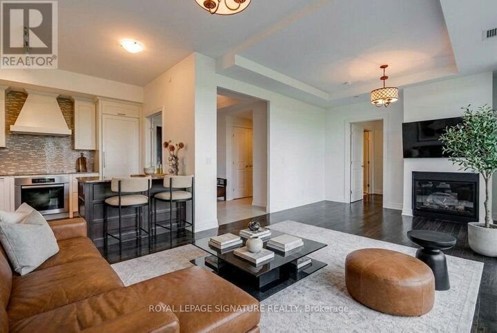 Property Photo:  30 Old Mill Road 906  ON M8X 1A2 