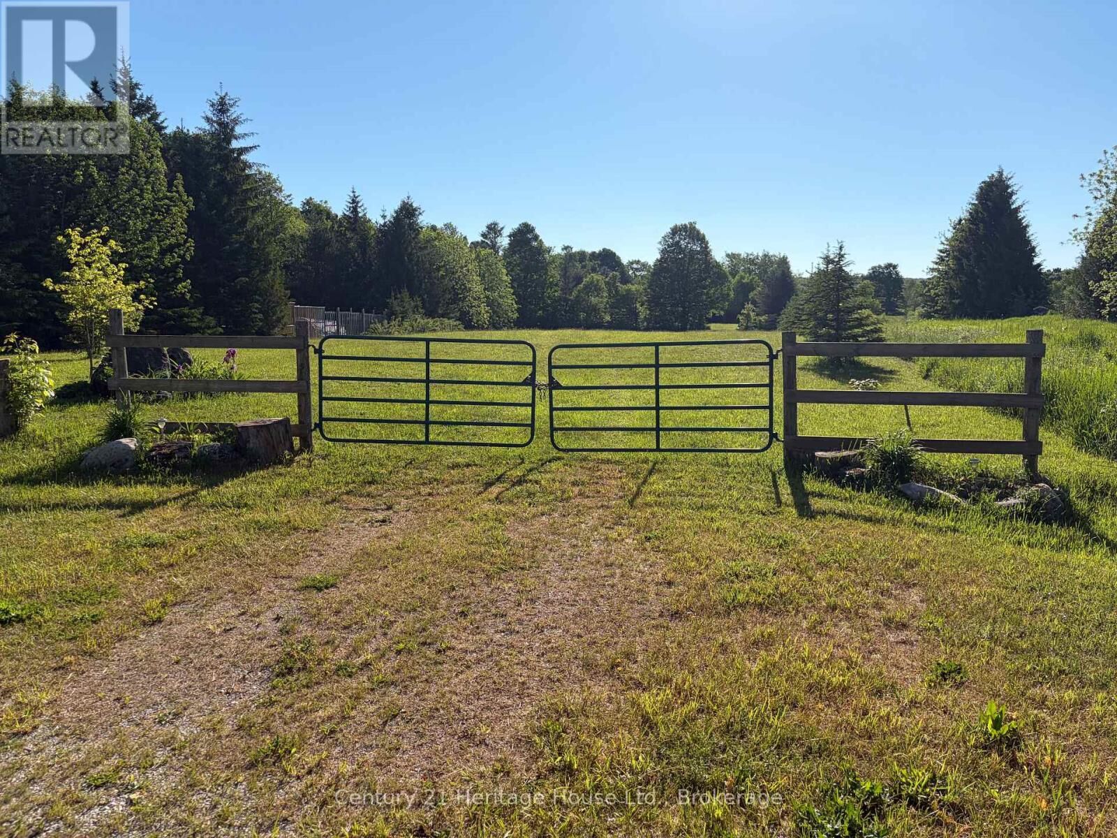 Property Photo:  395551 2 Corners  ON N0H 2V0 