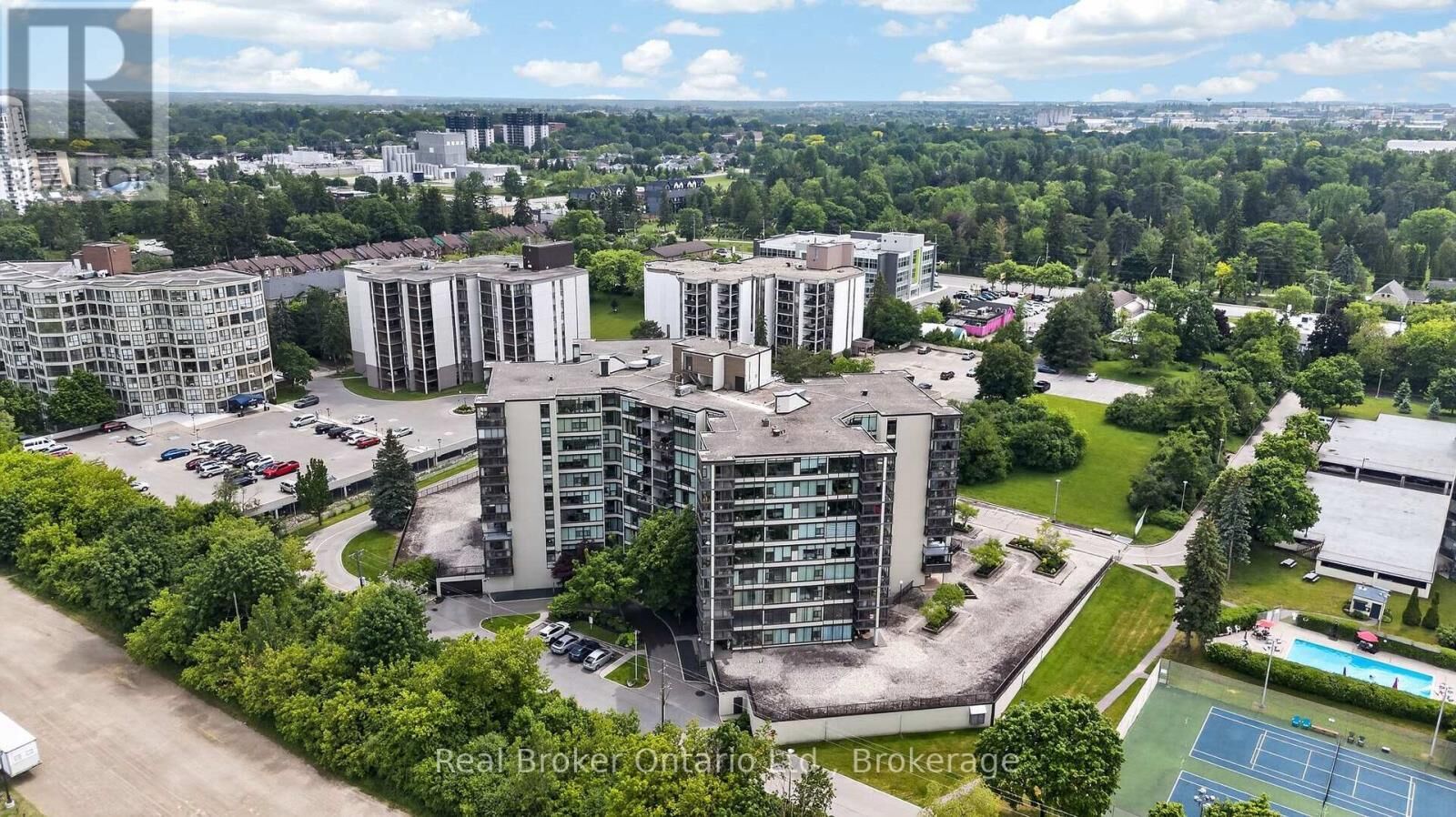 Property Photo: 23 Woodlawn Road East 811 ON N1H 7G6