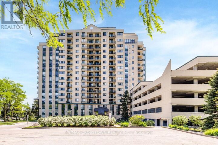 Property Photo: 75 Ellen Street 104 ON L4N 7R6