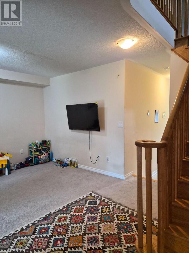 Property Photo: 737 Agnew Crescent ON L9T 8M6