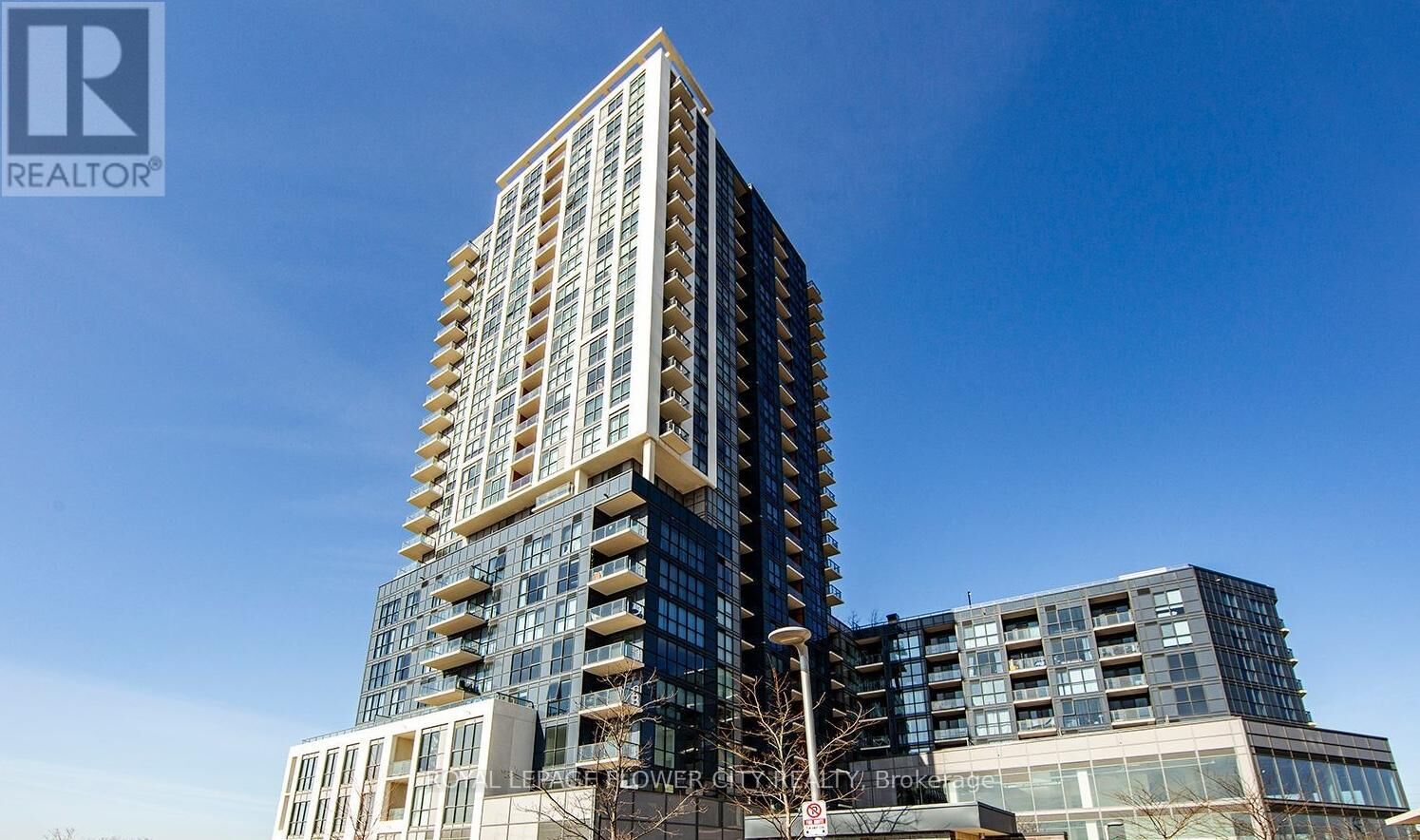 Property Photo: 50 Thomas Riley Road 814 ON M9B 0C5