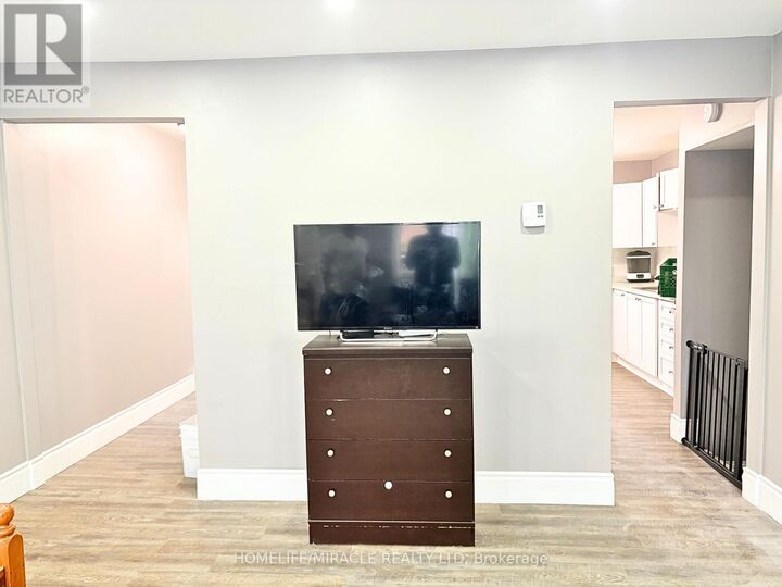 Property Photo: 875 Parkinson Road 22 ON N4S 8S7