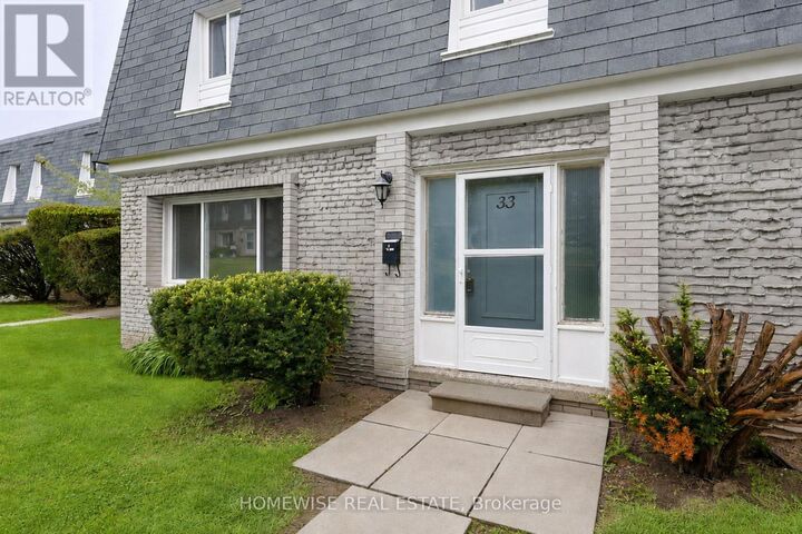 Property Photo: 1350 Winding Trail 33 ON L4Y 2T8