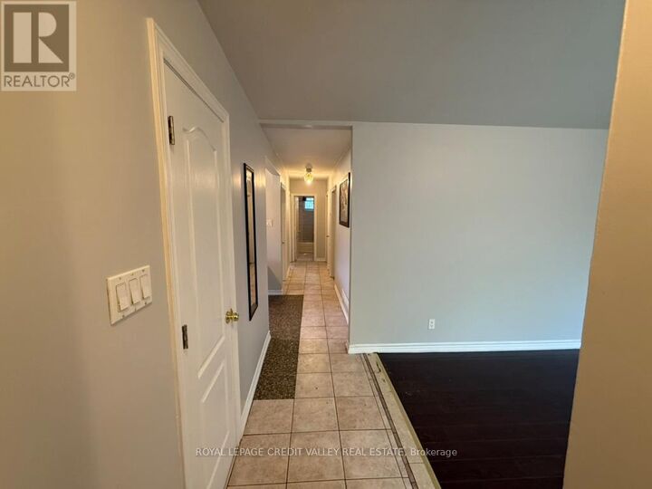 Property Photo:  116 Taysham Crescent  ON M9V 1X3 