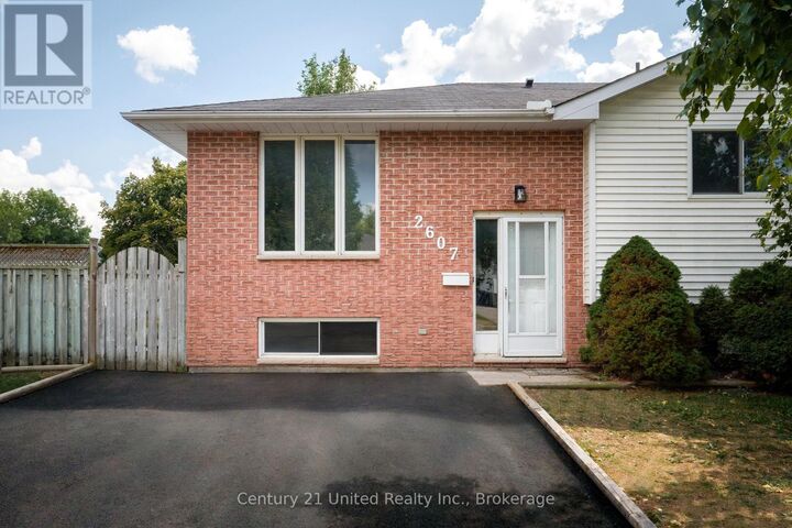 Photo de la propriété:  2607 Foxmeadow Road Unit B  ON K9L 1X3 