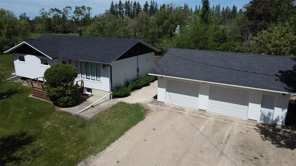 Photo de la propriété:  15160 123 Road North  MB R0C 0A0 